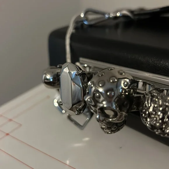 New authentic Alexander McQueen bag - Picture 4 of 11